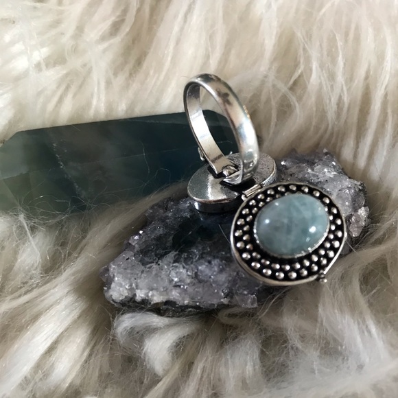 Poison / Pill Box Stash Locket Ring - Picture 6 of 7